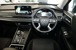 2024 Mitsubishi Outlander LS
