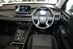 2024 Mitsubishi Outlander LS