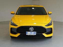 2024 MG MG5 Essence