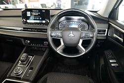 2024 Mitsubishi Outlander LS