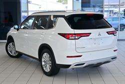 2024 Mitsubishi Outlander LS