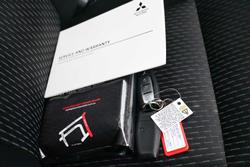 2024 Mitsubishi Outlander LS