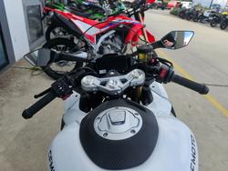 2026 CFMOTO 450 SR ABS White