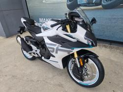 2026 CFMOTO 450 SR ABS White