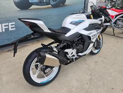 2026 CFMOTO 450 SR ABS White