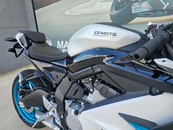 2026 CFMOTO 675 SR-R White