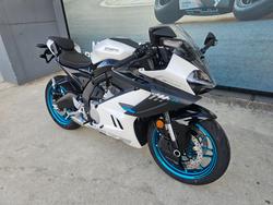 2026 CFMOTO 675 SR-R White
