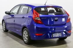 2013 Hyundai Accent Active