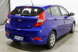 2013 Hyundai Accent Active