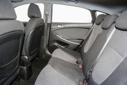 2013 Hyundai Accent Active