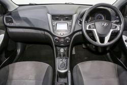 2013 Hyundai Accent Active