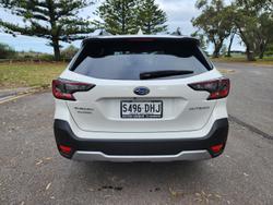 2025 Subaru Outback AWD Touring