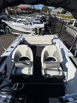 2026 QUINTREX 481 Fishabout Pro