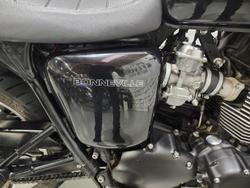 2014 Triumph Bonneville T100 (865cc) Bonneville Black