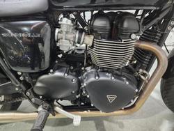 2014 Triumph Bonneville T100 (865cc) Bonneville Black