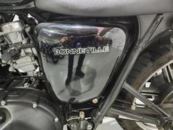 2014 Triumph Bonneville T100 (865cc) Bonneville Black