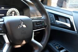 2024 Mitsubishi Outlander Exceed