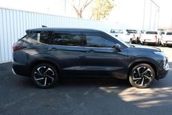 2024 Mitsubishi Outlander Exceed
