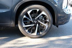 2024 Mitsubishi Outlander Exceed