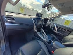 2016 Mitsubishi Pajero Sport GLS