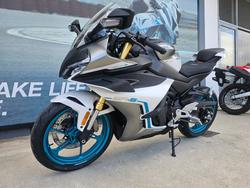 2026 CFMOTO 450 SR S White