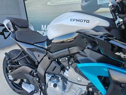 2026 CFMOTO 675 NK White