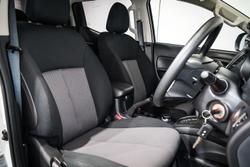 2024 Mitsubishi Triton GLX