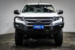 2024 Mitsubishi Triton GLX