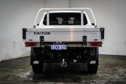 2024 Mitsubishi Triton GLX