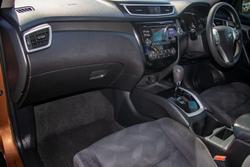 2015 Nissan X-TRAIL ST