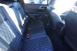 2023 Mitsubishi Outlander PHEV Exceed