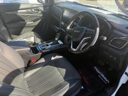 2021 Isuzu MU-X LS-T