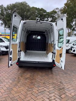 2025 Renault Master Pro 110kW