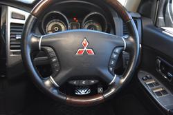 2019 Mitsubishi Pajero Exceed