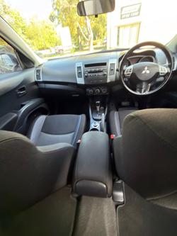 2007 Mitsubishi Outlander VR ZG MY07 4X4 On Demand Black Mica