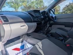 2014 Mitsubishi Triton GLX