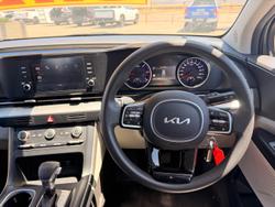 2023 Kia Carnival S