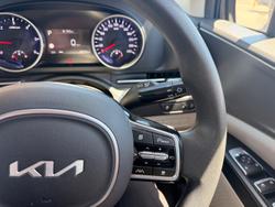 2023 Kia Carnival S