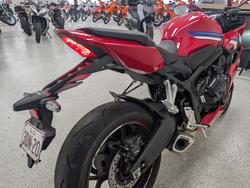 2025 Honda CBR650RAC BLUE