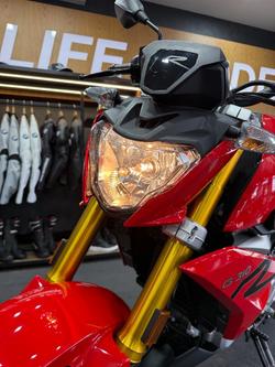 2019 BMW Motorrad G 310R Red