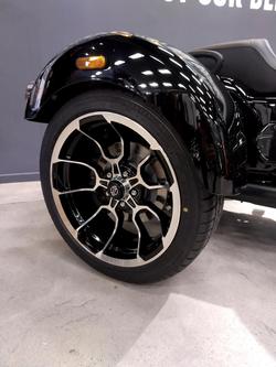 2026 Harley-Davidson Road Glide 3 (FLTRT) Trike Black