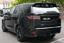 2025 Land Rover Discovery D350 Dynamic SE Series 5 MY25 4X4 Santorini Black