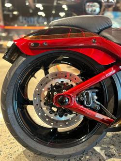 2017 Harley-Davidson CVO Pro Street Breakout (FXSE) CVO