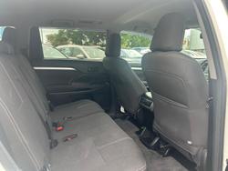 2017 Toyota Kluger GX