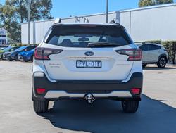 2024 Subaru Outback AWD Touring
