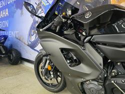 2024 Yamaha YZF-R7LA BLACK