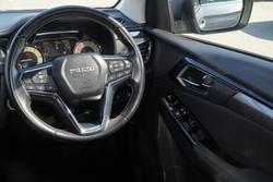 2022 Isuzu MU-X LS-U