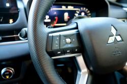 2025 Mitsubishi Outlander LS