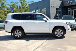 2023 Toyota Landcruiser VX