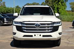 2023 Toyota Landcruiser VX